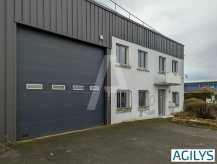 Activités / entrepôts à louer – SAINT MICHEL SUR ORGE (91240) – 2