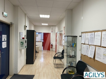 Activités / entrepôts à louer – IVRY SUR SEINE (94200) – 3