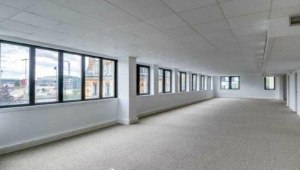 Bureaux à louer – CHARENTON LE PONT (94220) – 2