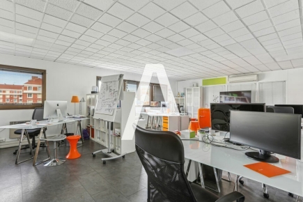 Bureaux à louer – IVRY SUR SEINE (94200) – 1