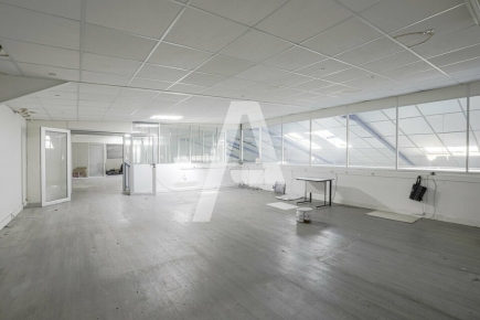 Activités / entrepôts à vendre – MAISONS ALFORT (94700) – 1