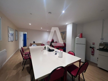 Activités / entrepôts à louer – VITRY-SUR-SEINE (94400) – 3
