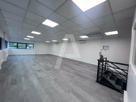 Activités / entrepôts à louer – IVRY SUR SEINE (94200) – 5