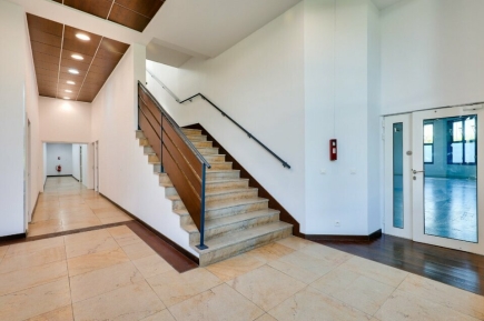 Activités / entrepôts à louer – FRESNES (94260) – 5
