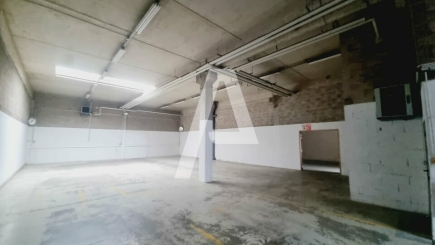 Activités / entrepôts à louer – IVRY SUR SEINE (94200) – 2