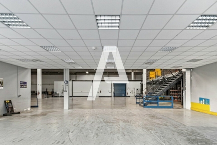 Activités / entrepôts à louer – IVRY SUR SEINE (94200) – 2