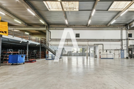 Activités / entrepôts à louer – IVRY SUR SEINE (94200) – 5