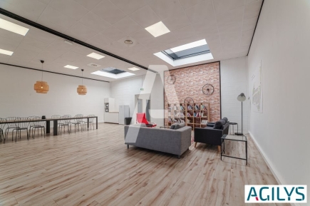 Activités / entrepôts à louer – IVRY SUR SEINE (94200) – 1
