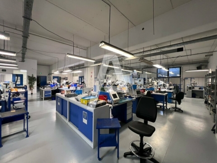 Bureaux à louer – VITRY-SUR-SEINE (94400) – 1