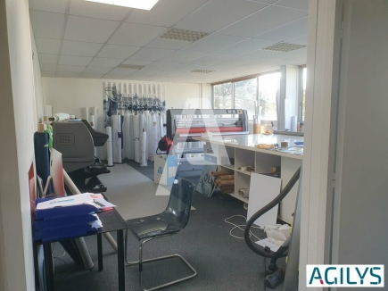 Bureaux à louer – FRESNES (94260) – 2