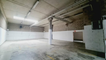 Activités / entrepôts à louer – IVRY SUR SEINE (94200) – 1