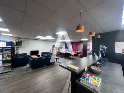 Activités / entrepôts à louer – IVRY SUR SEINE (94200) – 5