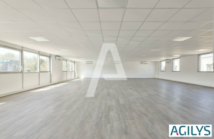 Activités / entrepôts à louer – VILLIERS SUR MARNE (94350) – 2
