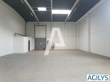 Activités / entrepôts à louer – VALENTON (94460) – 5