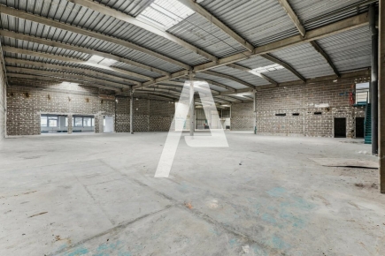 Activités / entrepôts à louer – IVRY SUR SEINE (94200) – 5