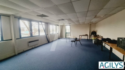 Activités / entrepôts à louer – FRESNES (94260) – 5