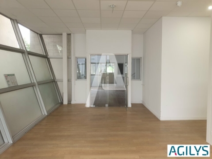 Activités / entrepôts à louer – CHAMPIGNY-SUR-MARNE (94500) – 2