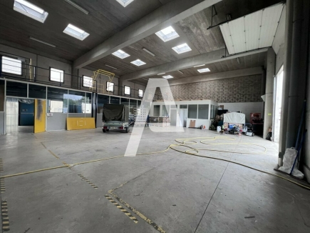 Activités / entrepôts à louer – VITRY SUR SEINE (94400) – 3