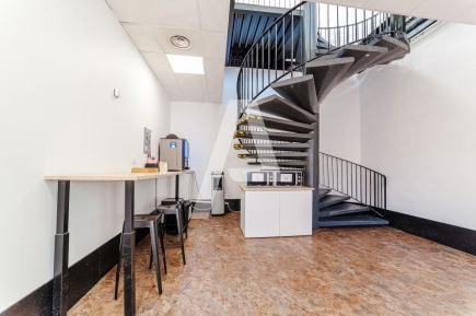 Activités / entrepôts à louer – IVRY SUR SEINE (94200) – 3