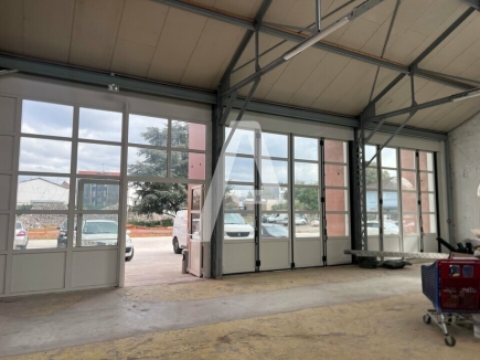 Activités / entrepôts à louer – IVRY SUR SEINE (94200) – 3