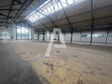 Activités / entrepôts à louer – IVRY SUR SEINE (94200) – 2