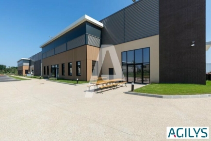 Activités / entrepôts à louer – SUCY-EN-BRIE (94370) – 2