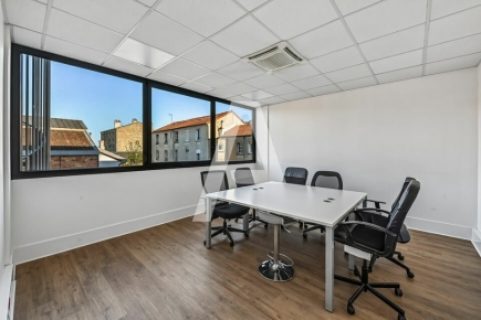 Bureaux à louer – IVRY-SUR-SEINE (94200) – 3