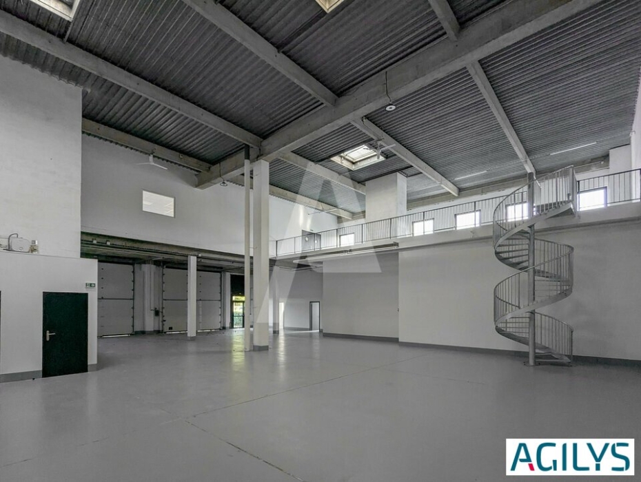 Activités / entrepôts à louer – LISSES (91090) – 1