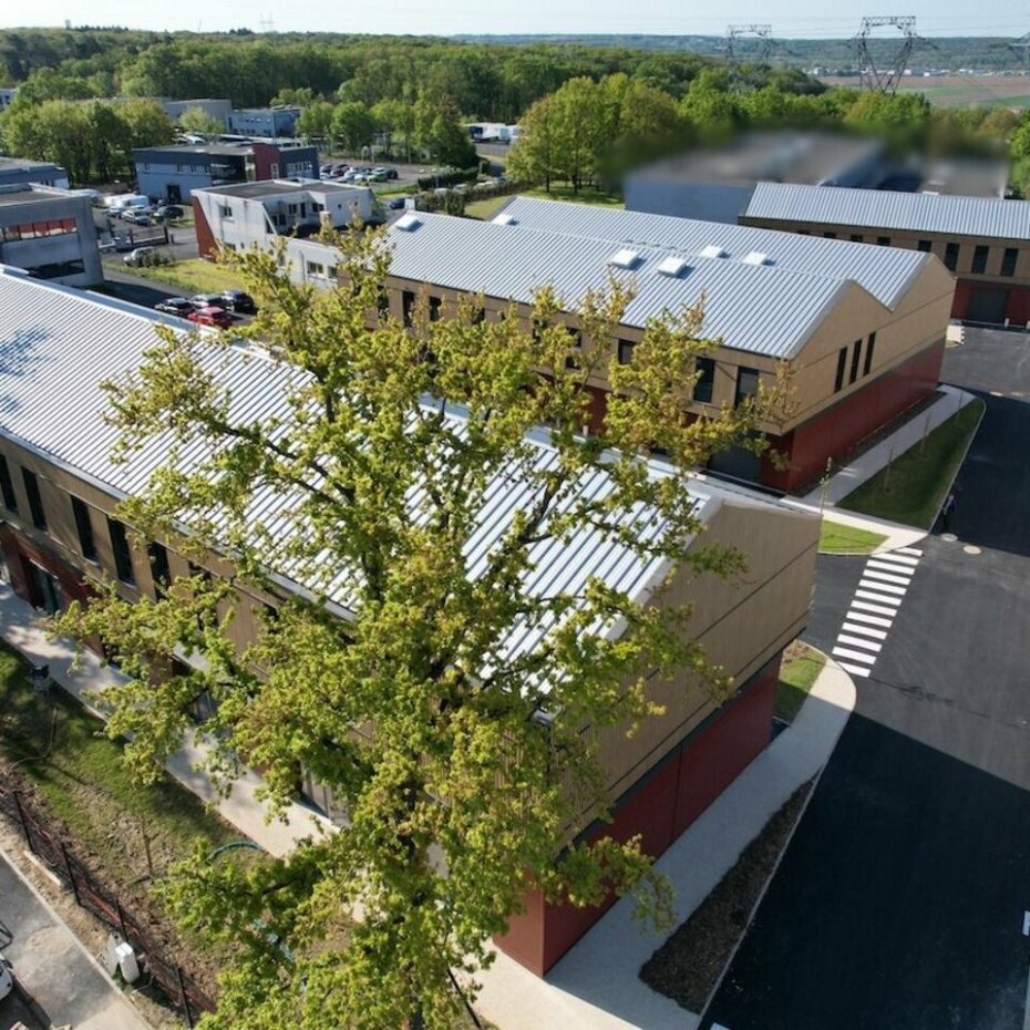 Activités / entrepôts à vendre – MARCOUSSIS (91460) – 1