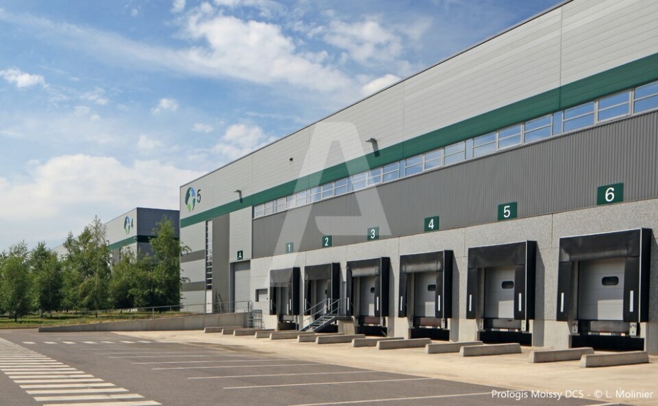 Activités / entrepôts à louer – MOISSY CRAMAYEL (77550) – 1