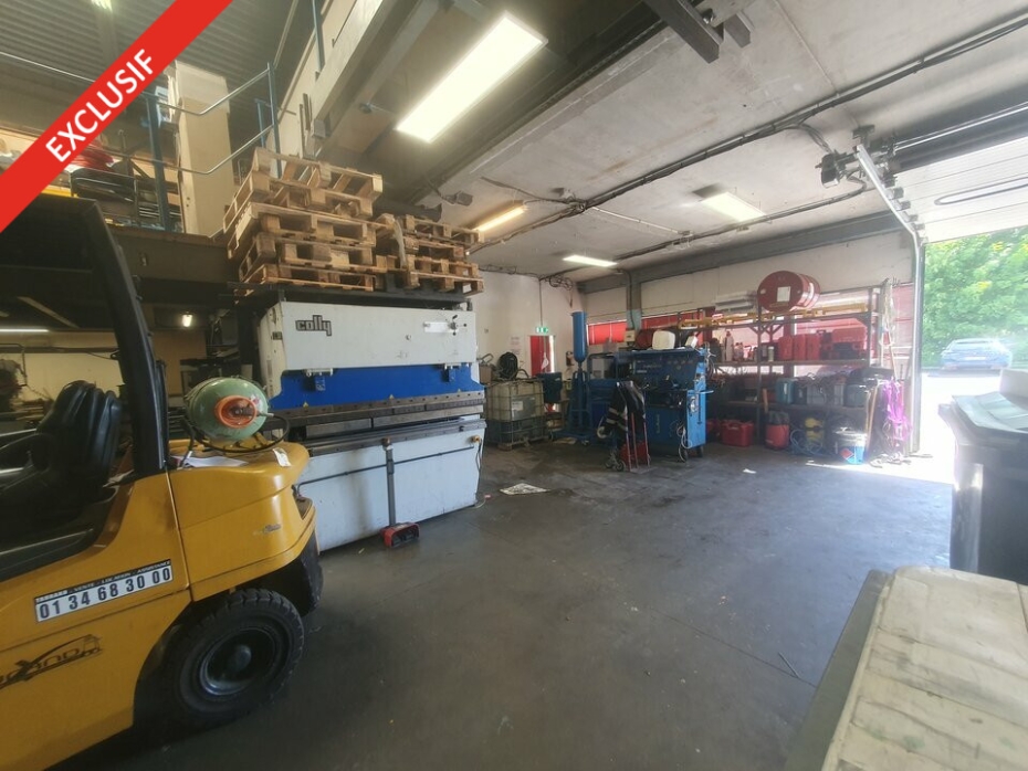 Activités / entrepôts à vendre – SAVIGNY-LE-TEMPLE (77176) – 1