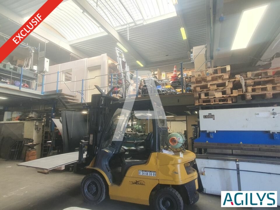 Activités / entrepôts à vendre – SAVIGNY-LE-TEMPLE (77176) – 1