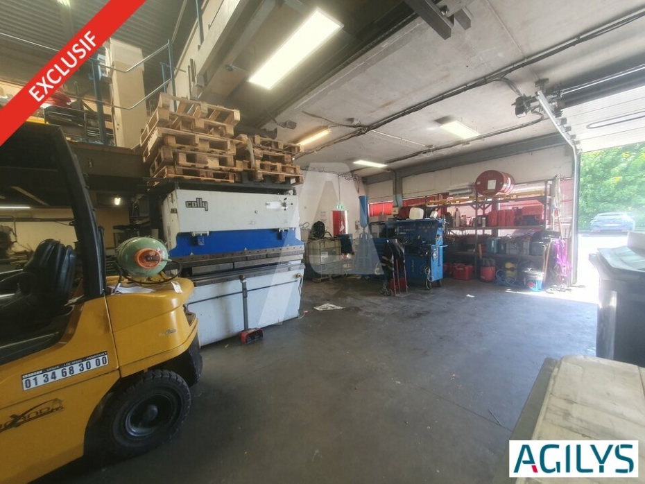 Activités / entrepôts à vendre – SAVIGNY-LE-TEMPLE (77176) – 1