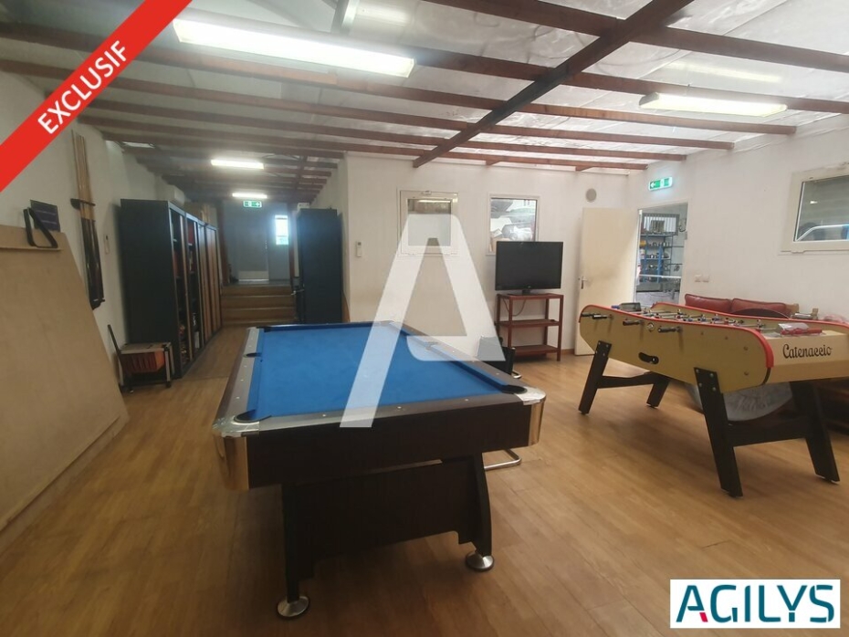 Activités / entrepôts à vendre – SAVIGNY-LE-TEMPLE (77176) – 1