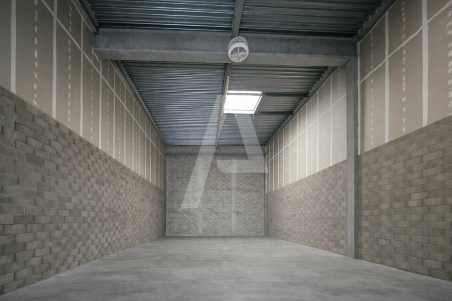 Activités / entrepôts à louer – BOIS D'ARCY (78390) – 1