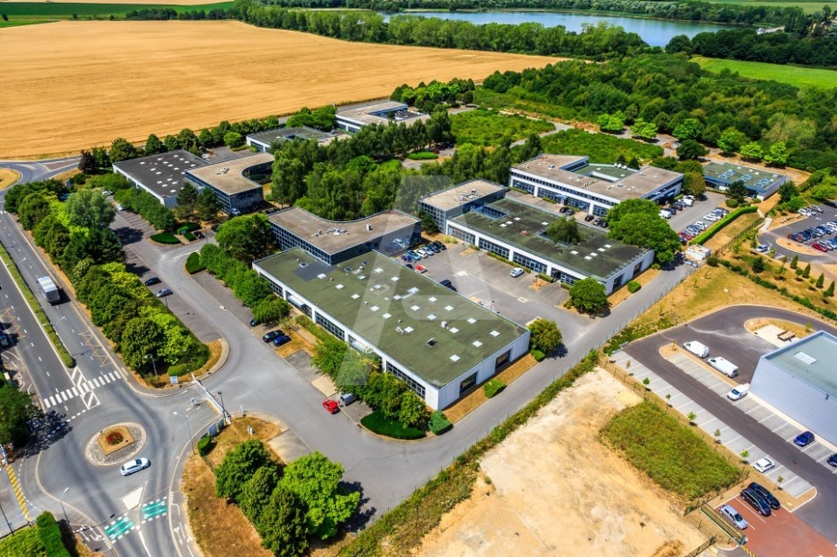 Bureaux à louer – SACLAY (91400) – 1