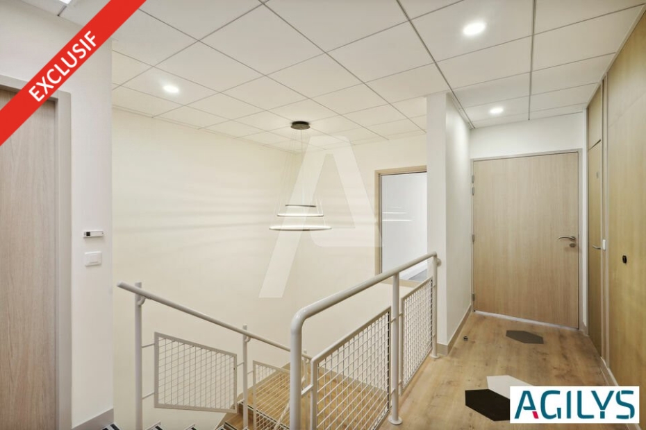 Activités / entrepôts à louer – LES ULIS (91140) – 1