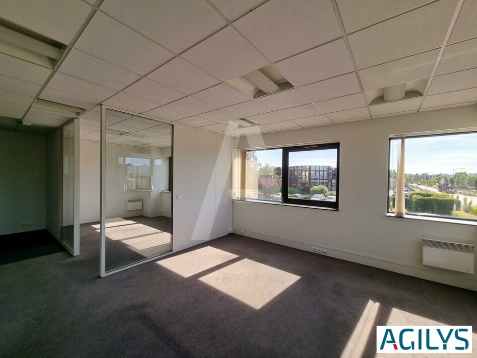 Bureaux à louer – VILLEBON SUR YVETTE (91140) – 1