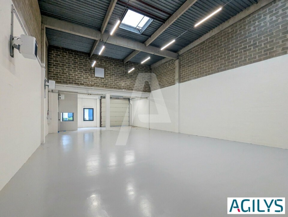 Activités / entrepôts à louer – VILLEBON SUR YVETTE (91140) – 1