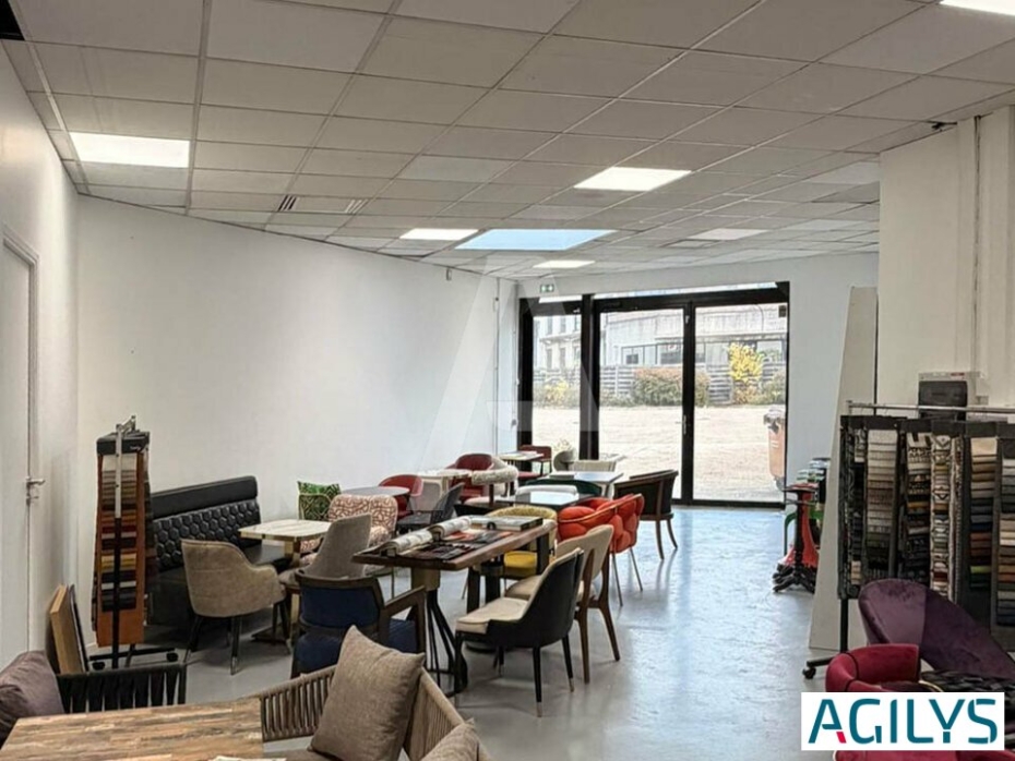 Activités / entrepôts à louer – MASSY (91300) – 1