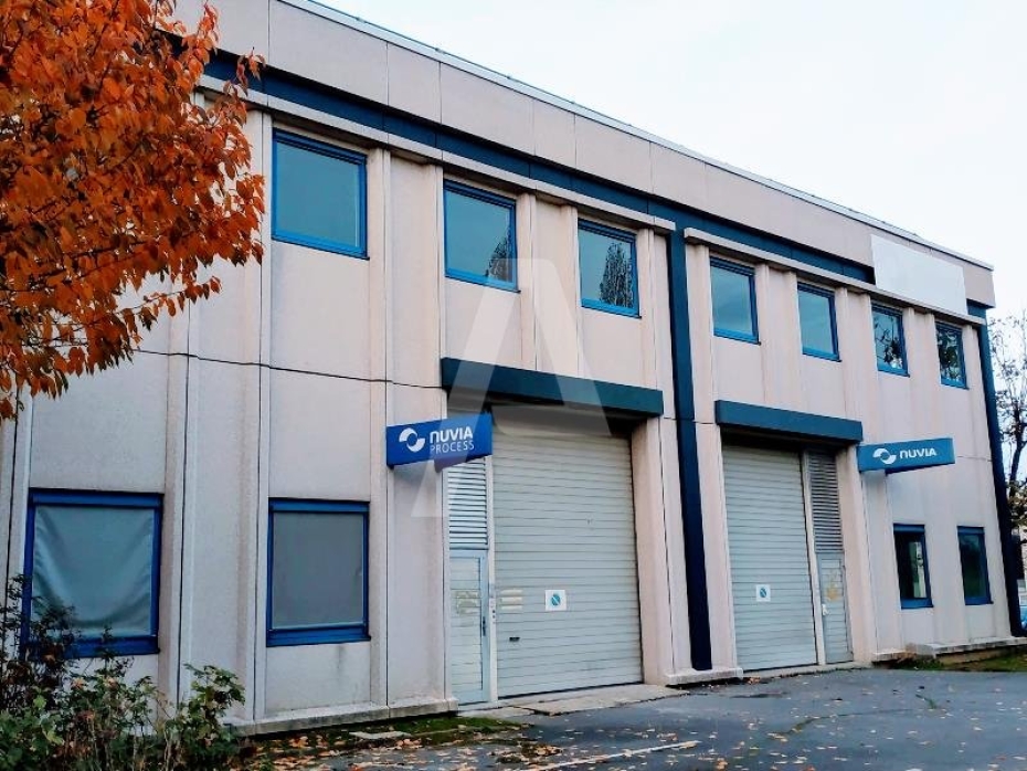 Activités / entrepôts à louer – VILLEBON SUR YVETTE (91140) – 1