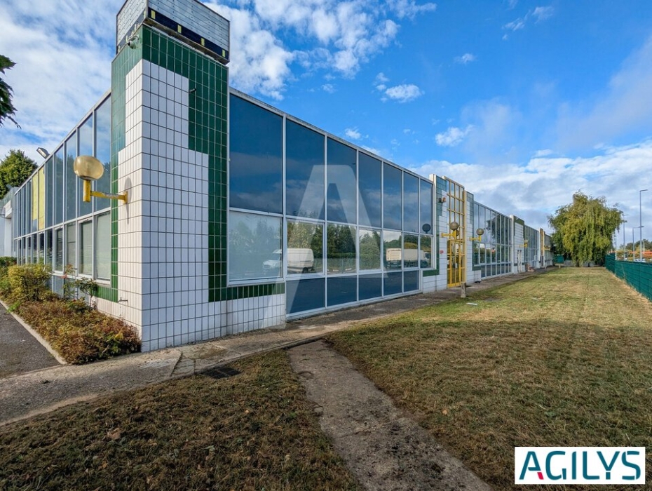 Activités / entrepôts à louer – VILLEBON SUR YVETTE (91940) – 1