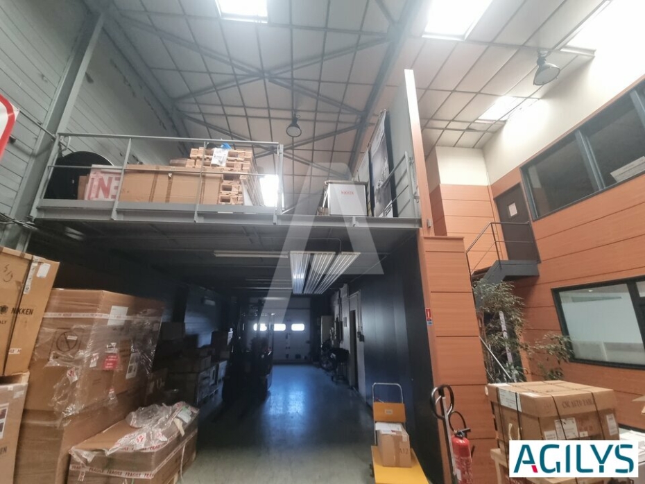 Activités / entrepôts à vendre – PALAISEAU (91120) – 1