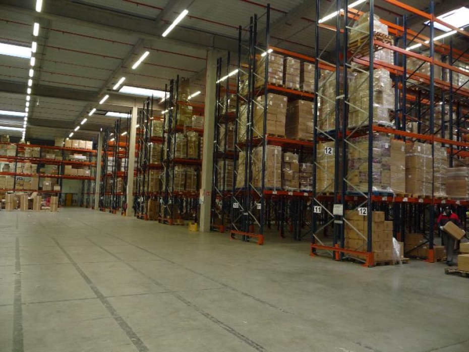 Activités / entrepôts à louer – LE PLESSIS PATE (91220) – 1