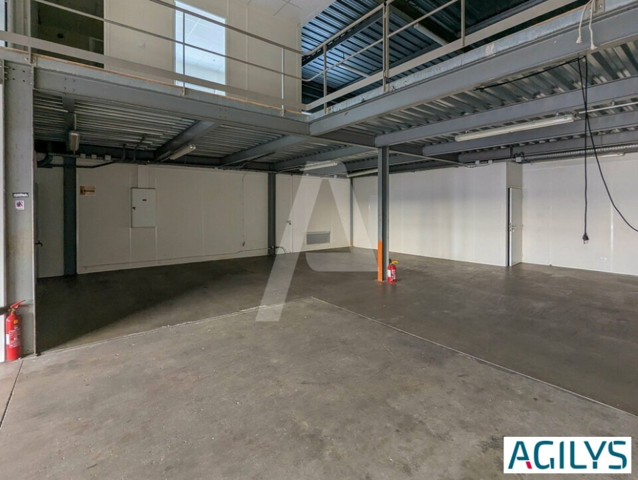 Activités / entrepôts à vendre – MORSANG-SUR-ORGE (91390) – 1