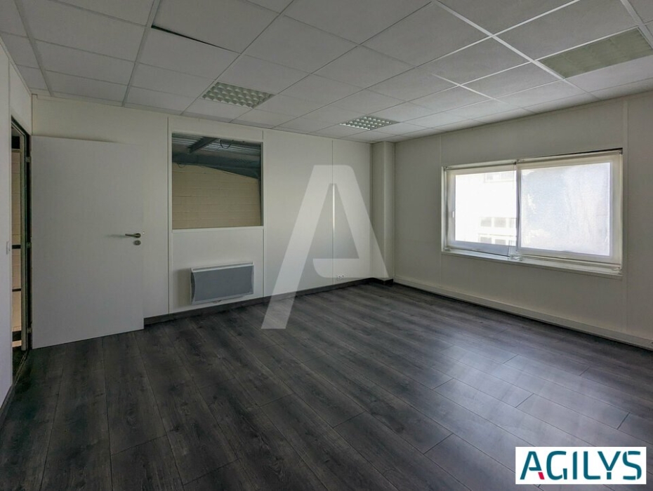 Activités / entrepôts à vendre – MORSANG-SUR-ORGE (91390) – 1