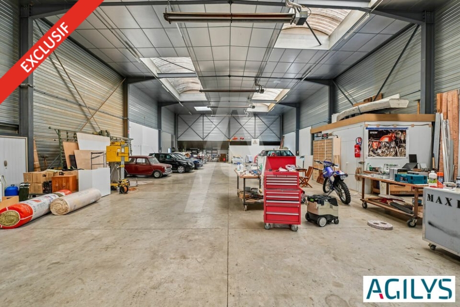 Activités / entrepôts à vendre – VERRIERES LE BUISSON (91370) – 1