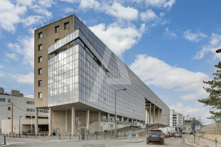 Bureaux à louer – IVRY SUR SEINE (94200) – 1