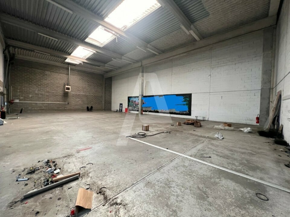 Activités / entrepôts à louer – IVRY SUR SEINE (94200) – 1
