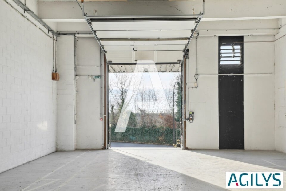 Activités / entrepôts à louer – RUNGIS (94150) – 1